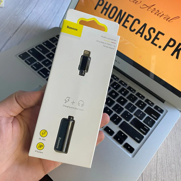 Baseus L32 iPhone to 3.5mm Headphone Jack Adapter Music+Charge at same time